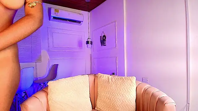 alessia_moon1 webcam