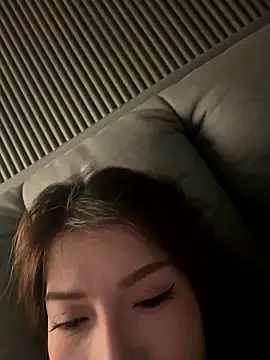 美女jiarenya在线直播