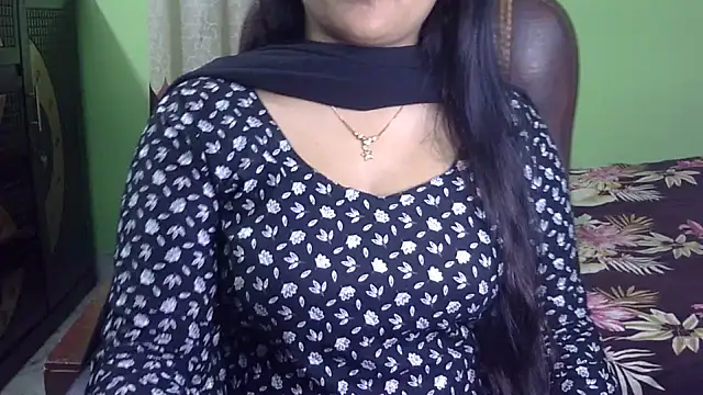 BengaliQueenStar webcam