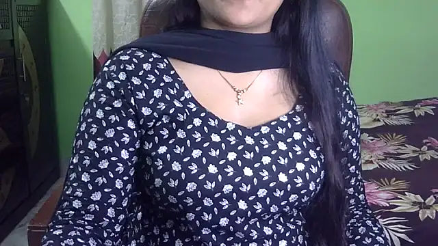 BengaliQueenStar webcam