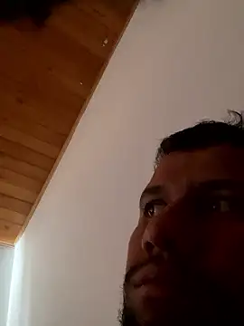 Michaell_Spinelly webcam