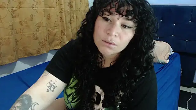 ANGELIQUE_KLANE webcam