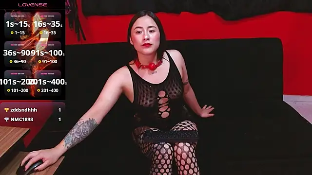 Emily_Slave28 webcam