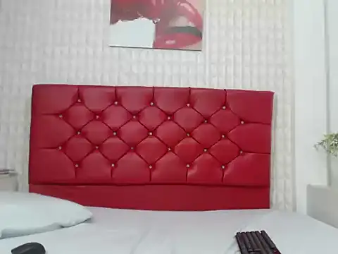 Apriil_Sweett webcam