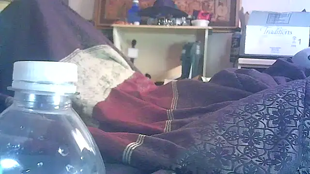 ON3YOULLN3VER_FIR3 webcam