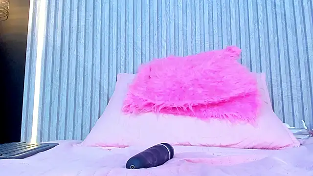 alahia_betancurx webcam