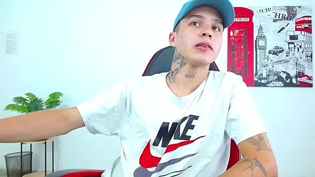 cumandres18 - Cumandres18's free webcam