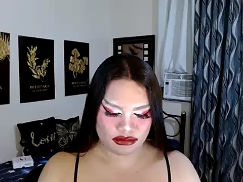 TSbrianaHugeCock webcam