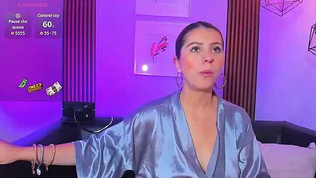 Nahiajhonson_ webcam