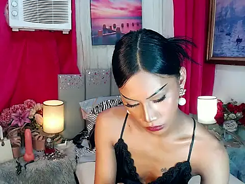 Tarah_MC_Collins webcam