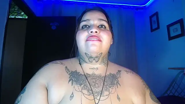 VeronikCuhubby webcam