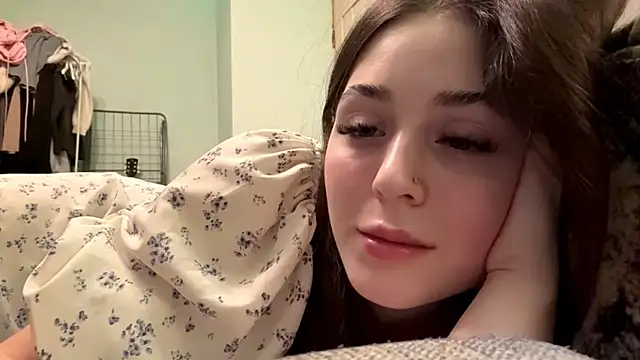 Adel_strongwoman webcam