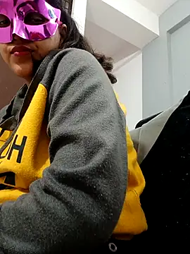 Shivani_hotty webcam