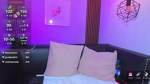 Nahiajhonson_ webcam