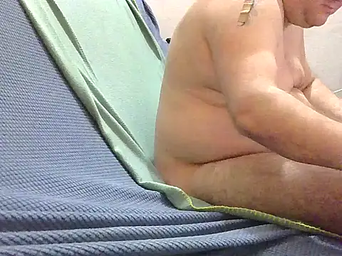 anonimo-900 - AnONiMo-900's free webcam - UK Sex Cams