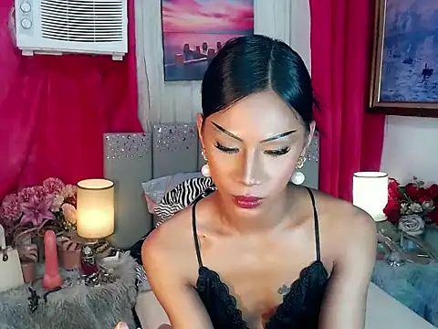 Tarah_MC_Collins webcam