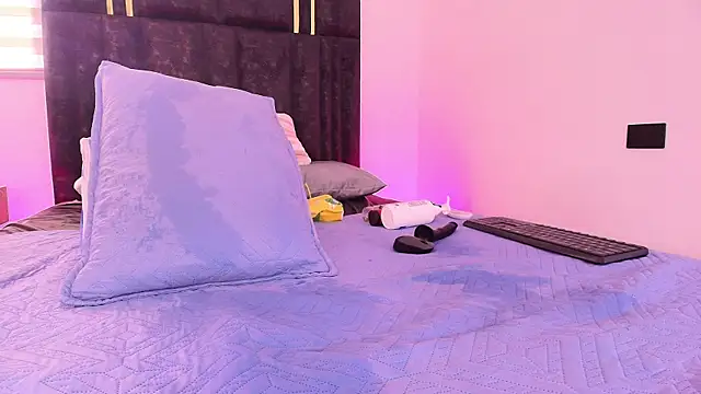 lay_navas - Lay_navas's free webcam - UK Sex Cams