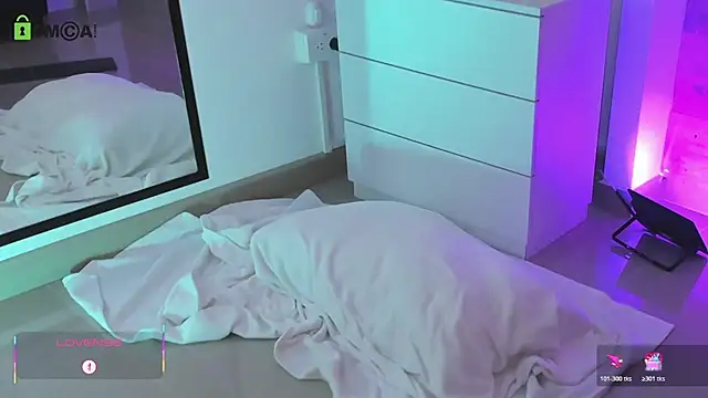 candy_summer28 webcam