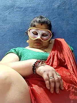 tamilthanushri webcam