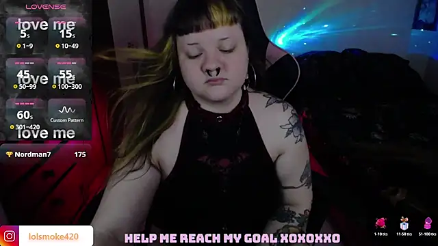 Bdsm_and_fries webcam