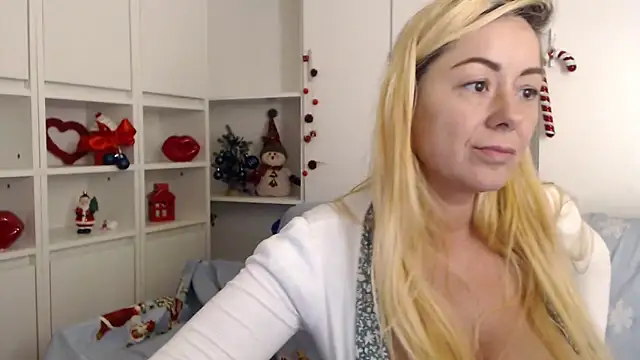 _karolynesyera_ webcam