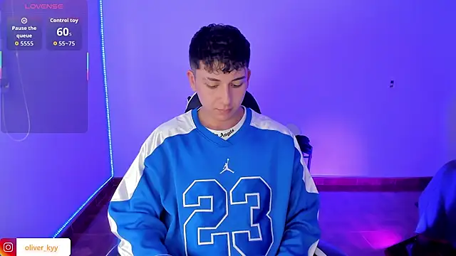 oliver_kyy webcam