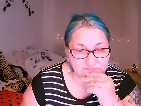 BlondyBigBoobs webcam