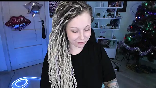 honeysallymoore - HoneySallyMoore's free webcam - UK Sex Cams