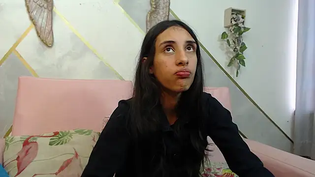 roxanacyrano_ - RoxanaCyrano_'s free webcam - UK Sex Cams