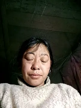 minnakutew20 - Minnakutew20's free webcam - UK Sex Cams