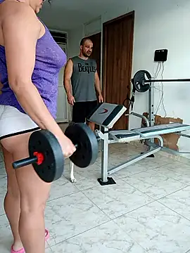 leiris_y_fred_01 (F milf) - SHOW TITS