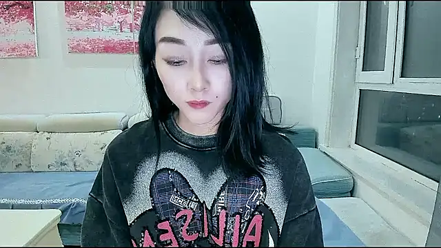 美女NIAN-er在线直播