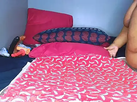 Webcam Model (fatafricanqueen)  is live.Free join now!