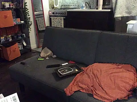 littyleesh1 (F young) - Clit Pinch & Moan 💦💦