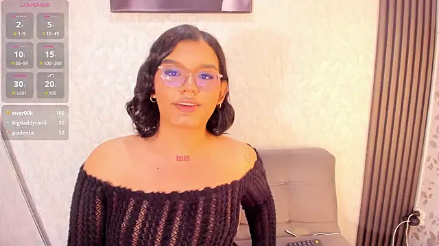 xkaty_grey (T teen) - Flash asshole and play with my dick 🔥