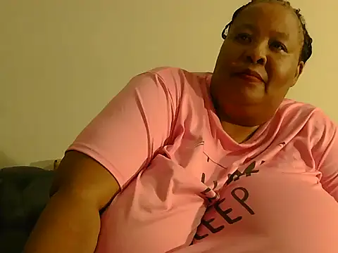 nancy111 (F milf) - make me drip and squirt on my toy