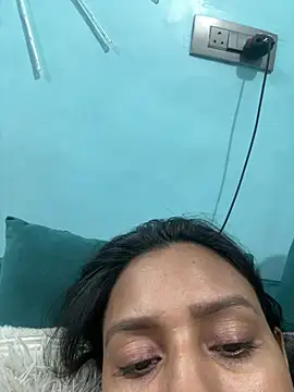 Webcam Model (heenashai)  is live.Free join now!