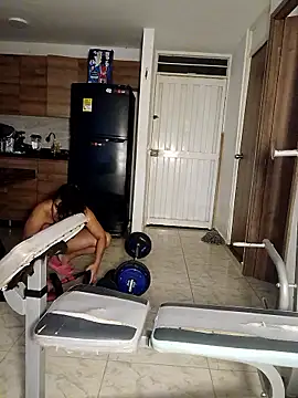 leiris_y_fred_01 (F milf) - SHOW TITS