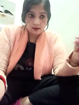 Webcam Model (Mohni_love)  is live.Free join now!