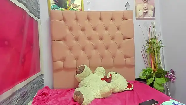 bellaseduzione - Bellaseduzione's free webcam - UK Sex Cams