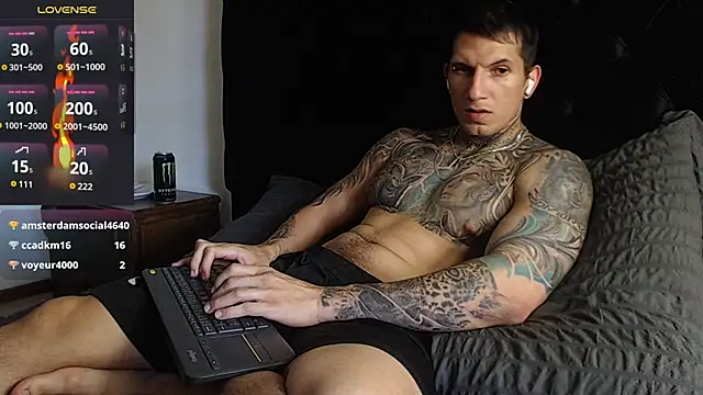 Shane_Clay live cam screenshot male from Colombia on PornFZ – Fast Free Porn & Live Cams