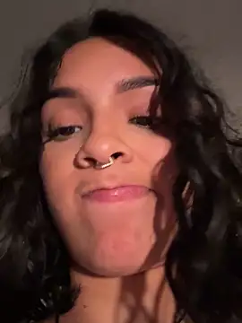 Alice_surprise webcam