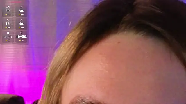 molly_crystal webcam