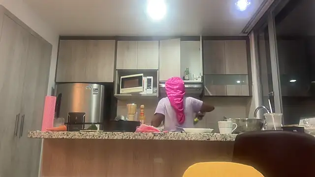 ChocolateCakeQueen webcam