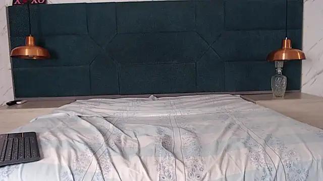 shule7 - Shule7's free webcam