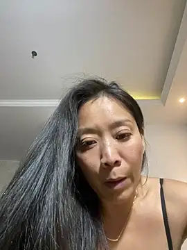 xiangxiang-love webcam