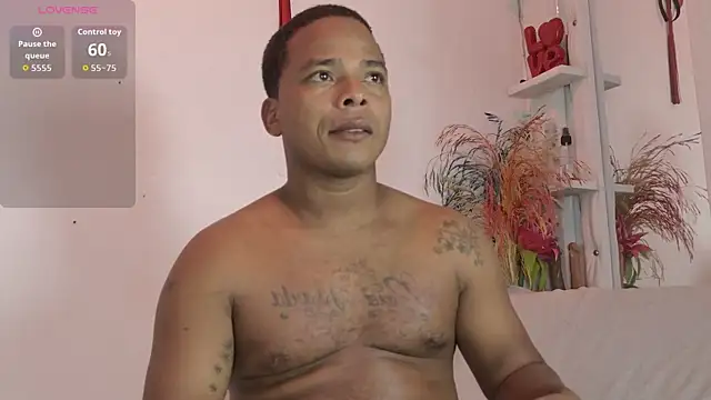 _exoticcouple69_ webcam