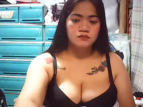 PreggyHotBigBoobs webcam