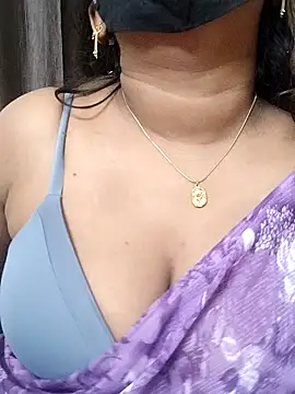 Tanuja-Sexy