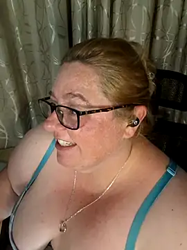 Iceprincess2bad4u webcam